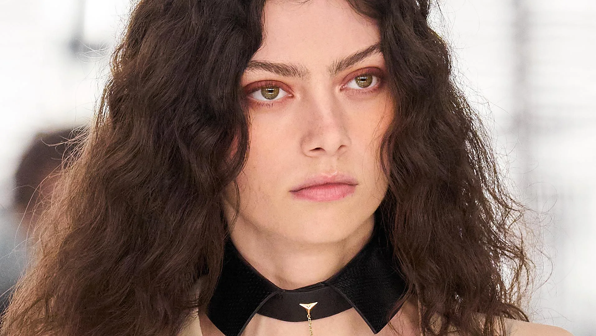 Easy Makeup Trick to Brighten Brown Eyes Seen at Milan Fashion Week