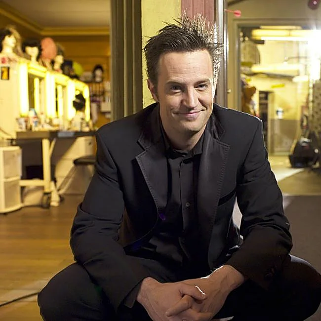 Matthew Perry in a 2007 image, on the set of Studio 60 on Sunset Strip.