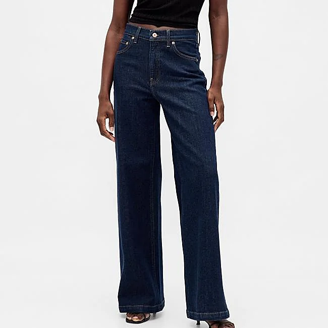 Jeans rectos de Gap, 79,99 euros.