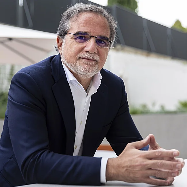 Javier Quintero, Médico-psiquiatra y Doctor en Medicina.