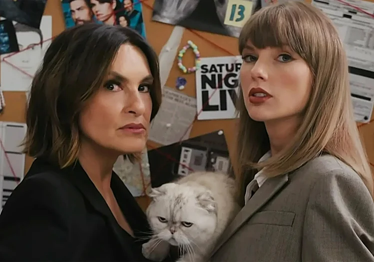 Mariska Hargitay y Taylor Swift, en los Emmy.
