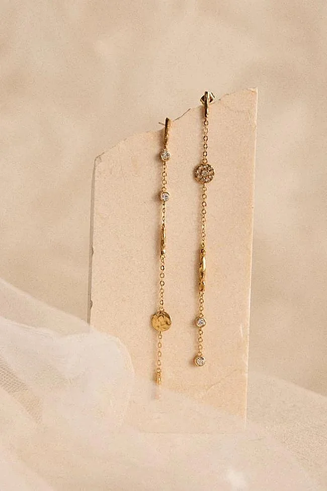 Pendientes largos Fleur D'or de Dosprimeras.