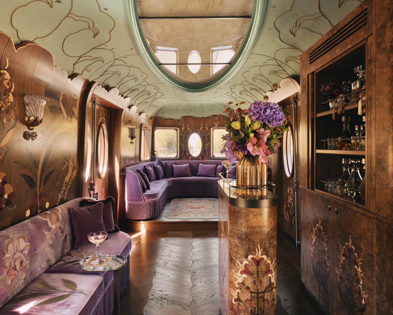 The World’s Most Luxurious Dining Car Costs 17,000 Euros