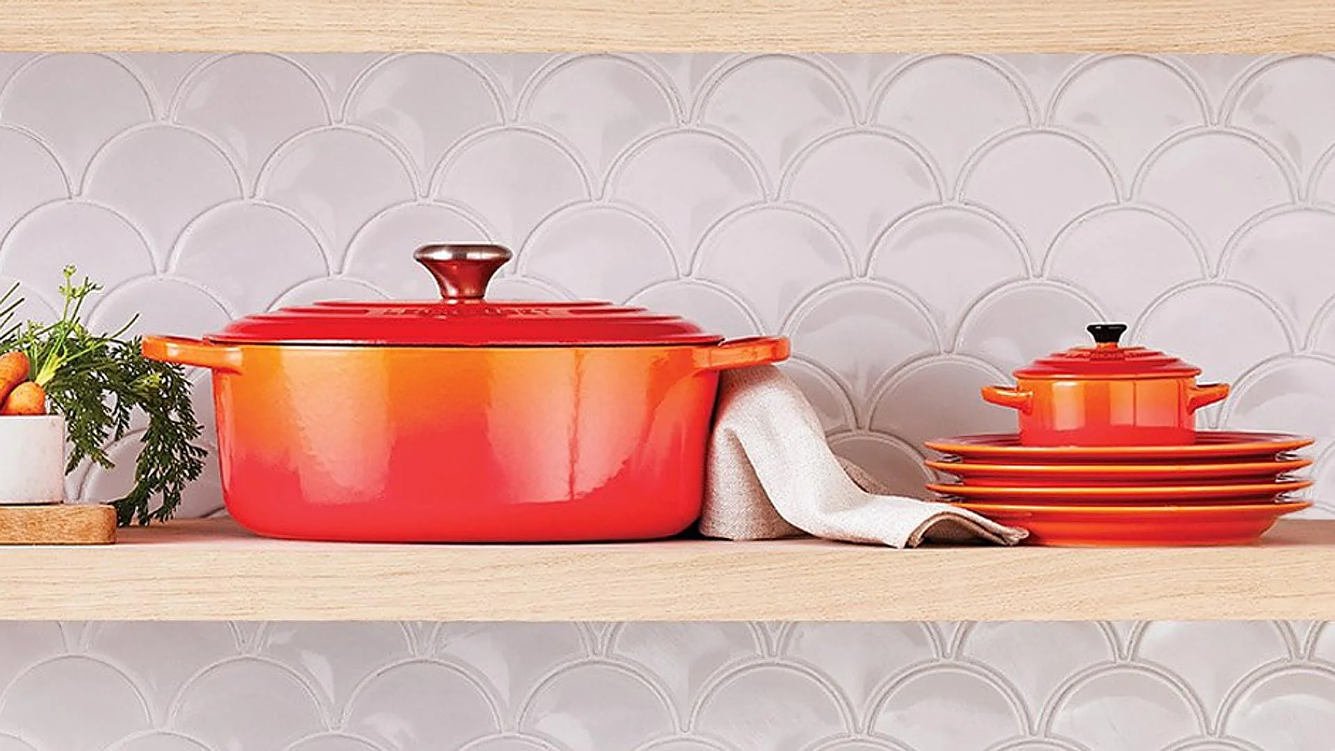 Would You Wait Hours in Line to Buy a €300 Orange Pot? What Makes This Home Decor Flea Market Sell Out in Minutes