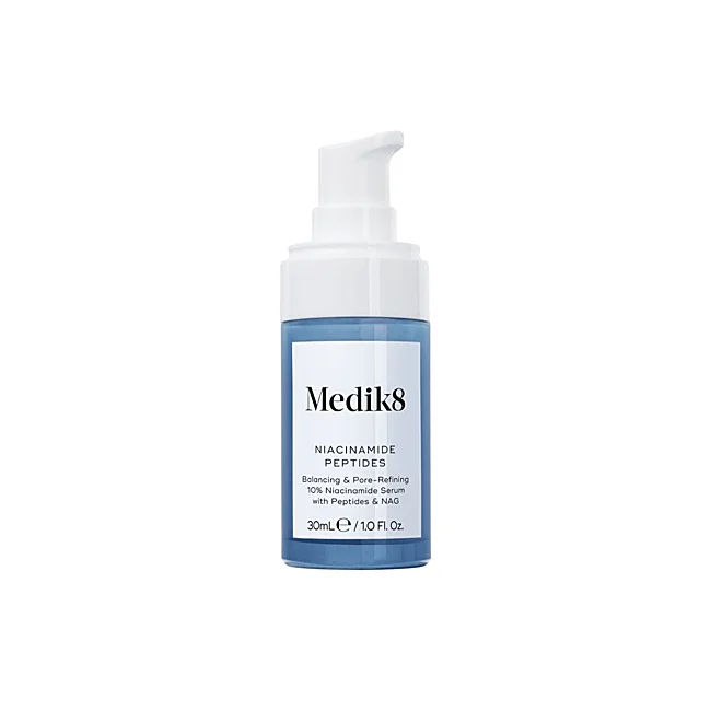 Niacinamide Peptides de Medik8.