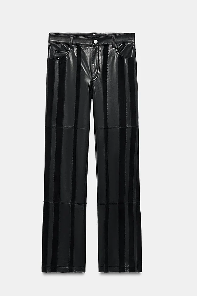 Pantalones negros de Zara (229 euros)