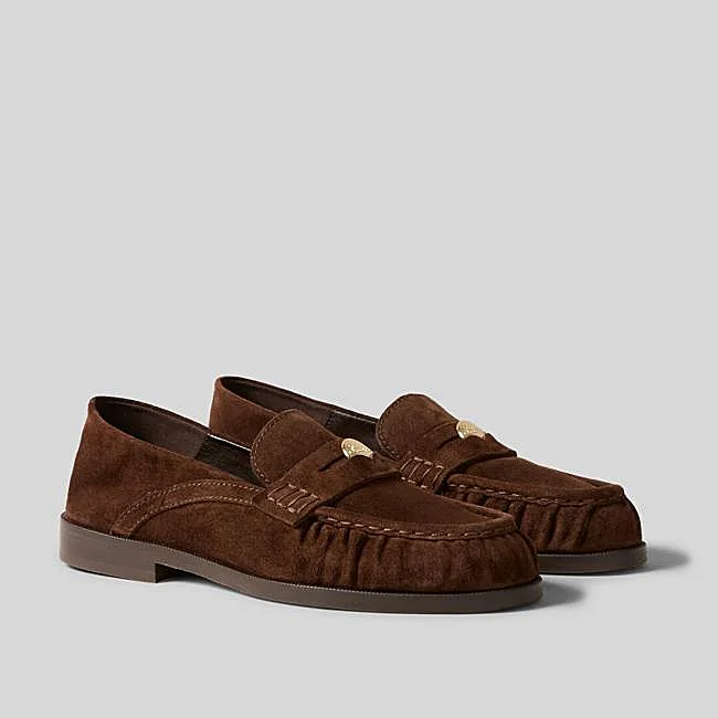 Mocasines clásicos marrones de Claudie Pierlot, 295 euros.