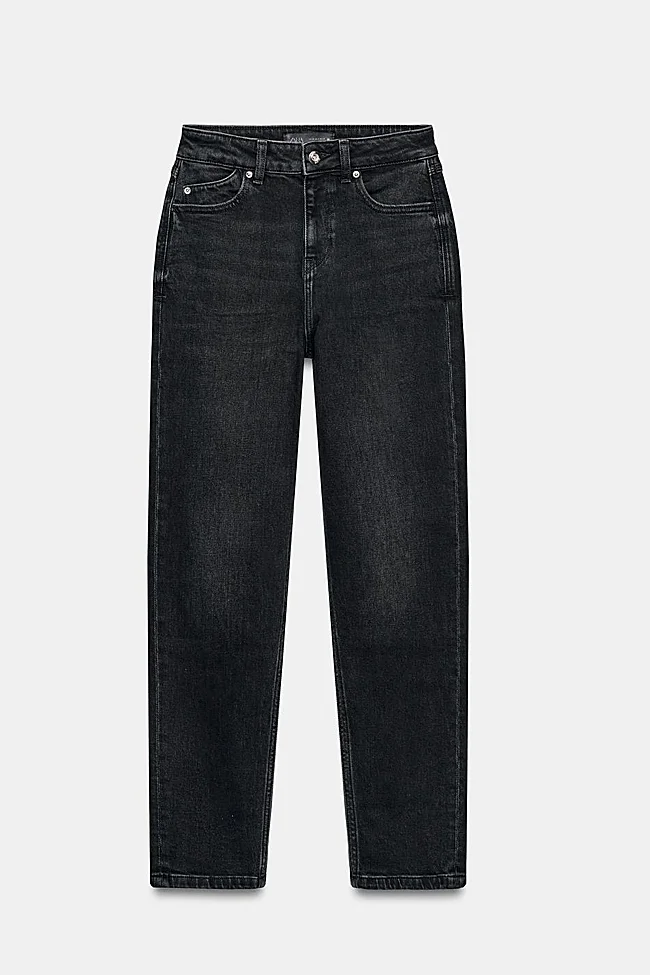 Vaqueros mom de Zara (25,99 euros)