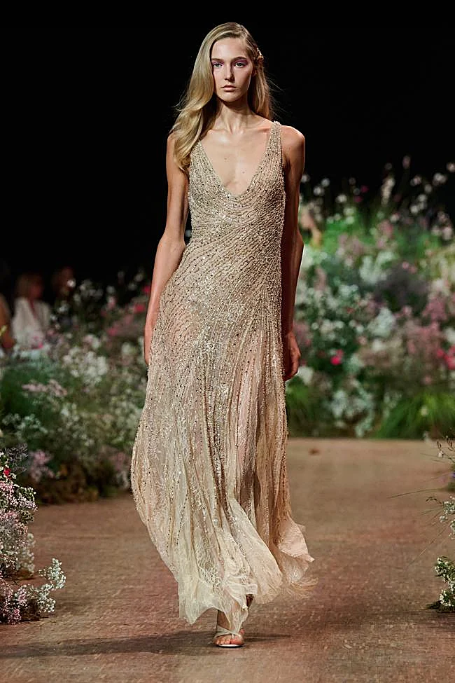 La colección primavera/verano 2027 de Elie Saab en la Paris FAshion Week.