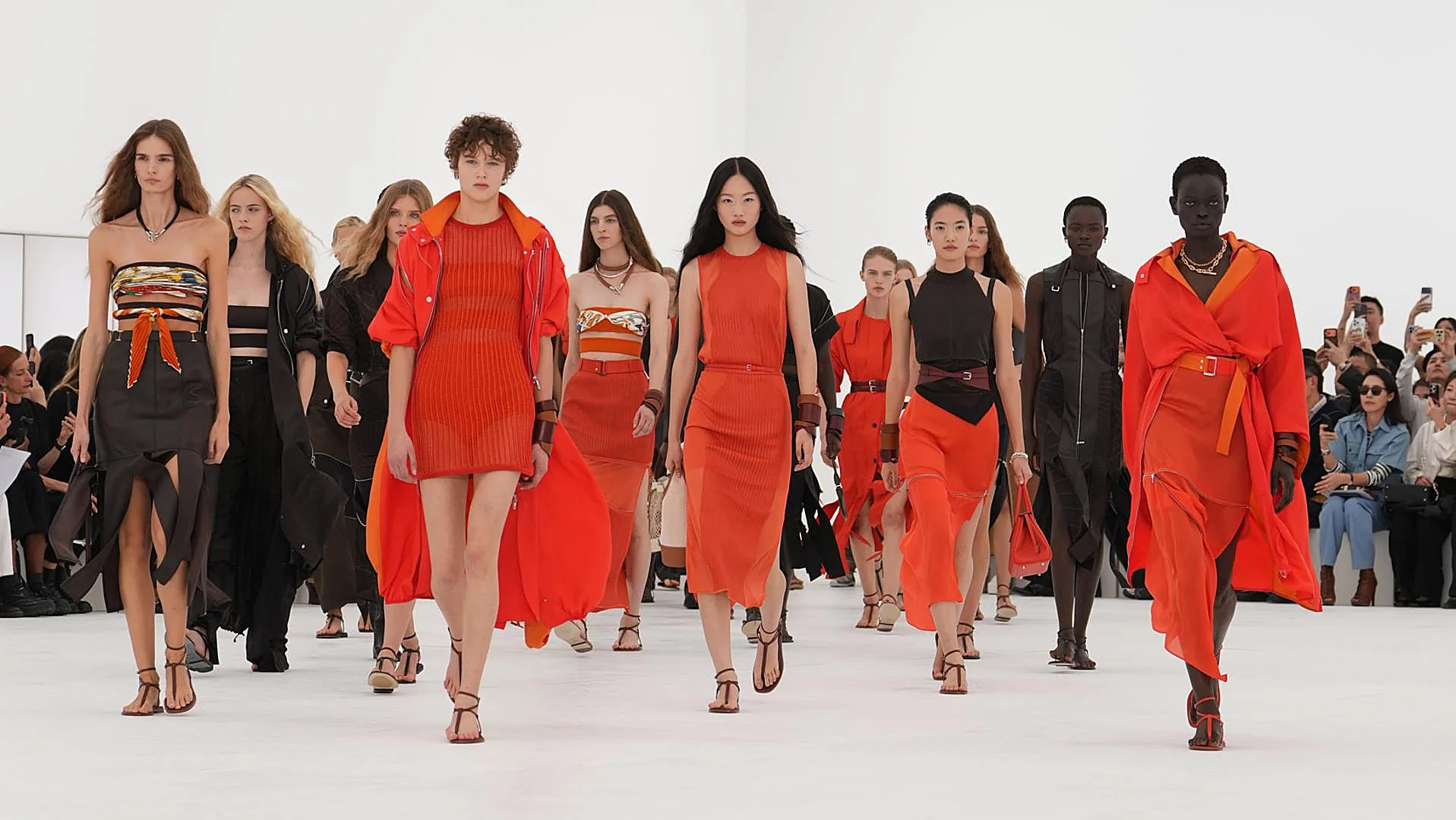 Nadège Vanhée’s Hermès Dazzles at Paris Fashion Week with a Technically Flawless Collection