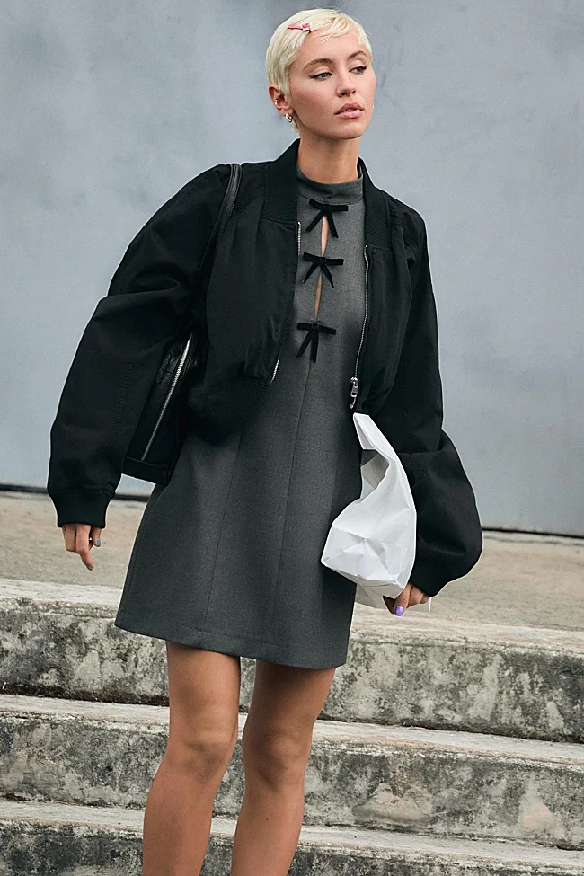 Vestido gris de Zara (29,99 euros)