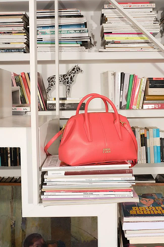 Nuevo bolso Romeo en color rojo.