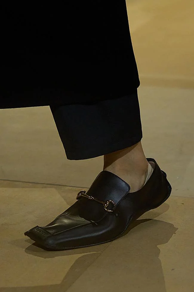 Mocasines de color negro de Gucci.