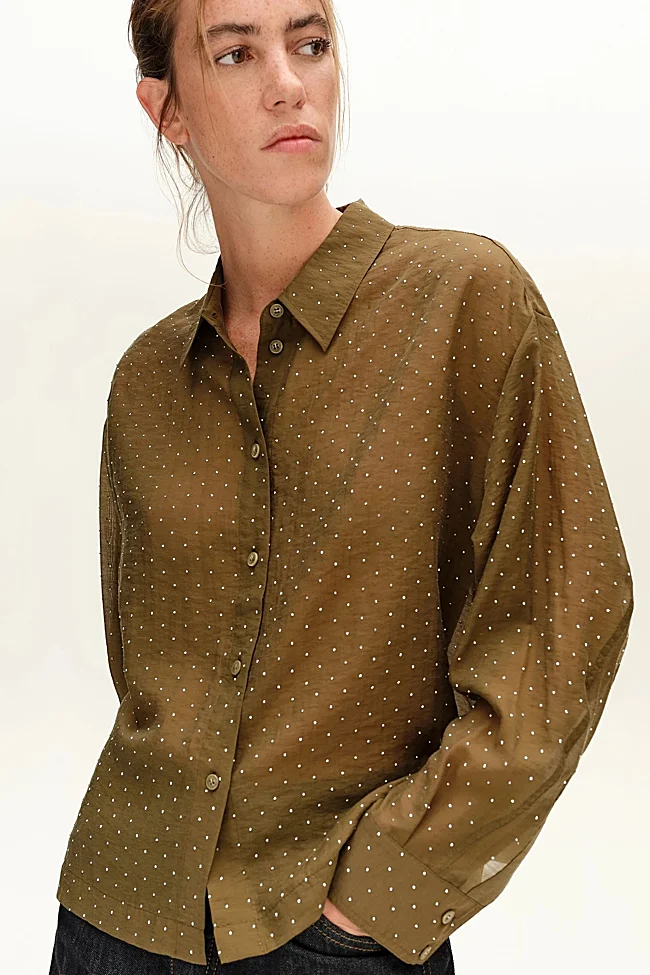 Camisa con estampado de lunares de Bimba & Lola (135 euros)