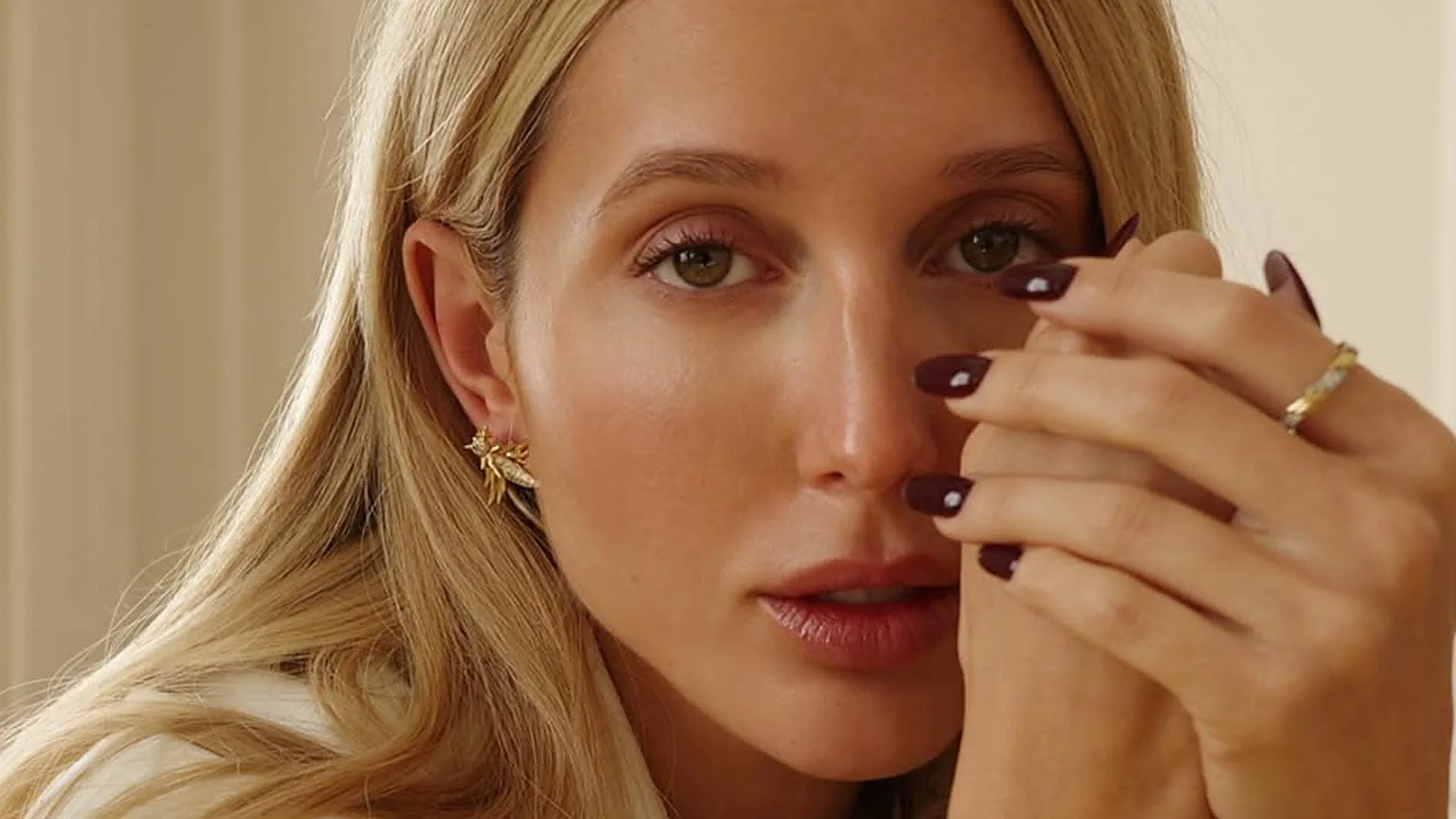 How to recreate Olympia of Greece’s lip makeup