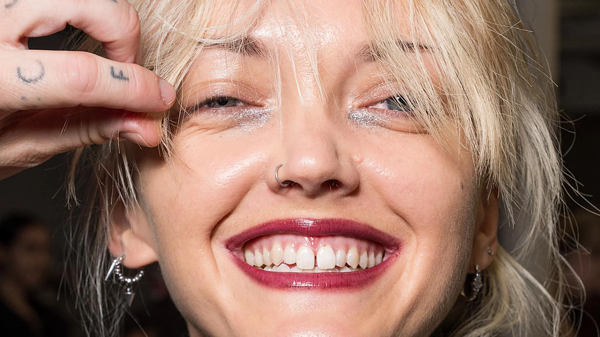 Hydration vs Nutrition: Signs Your Skin Needs