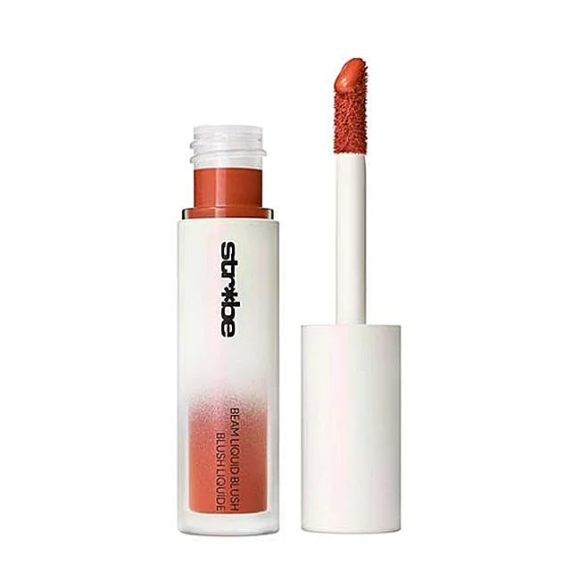 Strobe Beam Liquid Blush de MAC.