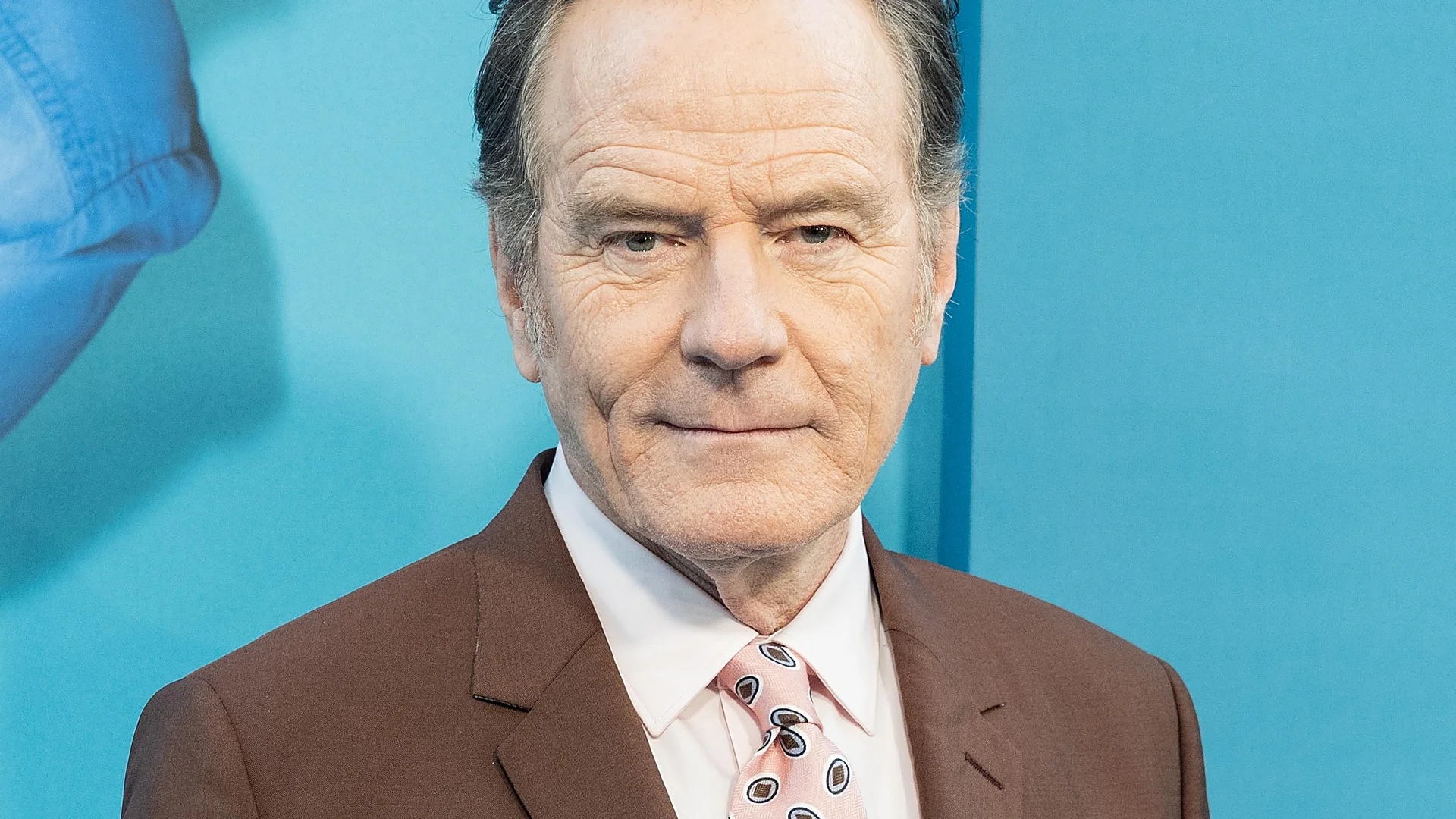 Bryan Cranston (Breaking Bad) and His Emotional Farewell to RJ Mitte’s Death: “I’ll Miss You, Son”