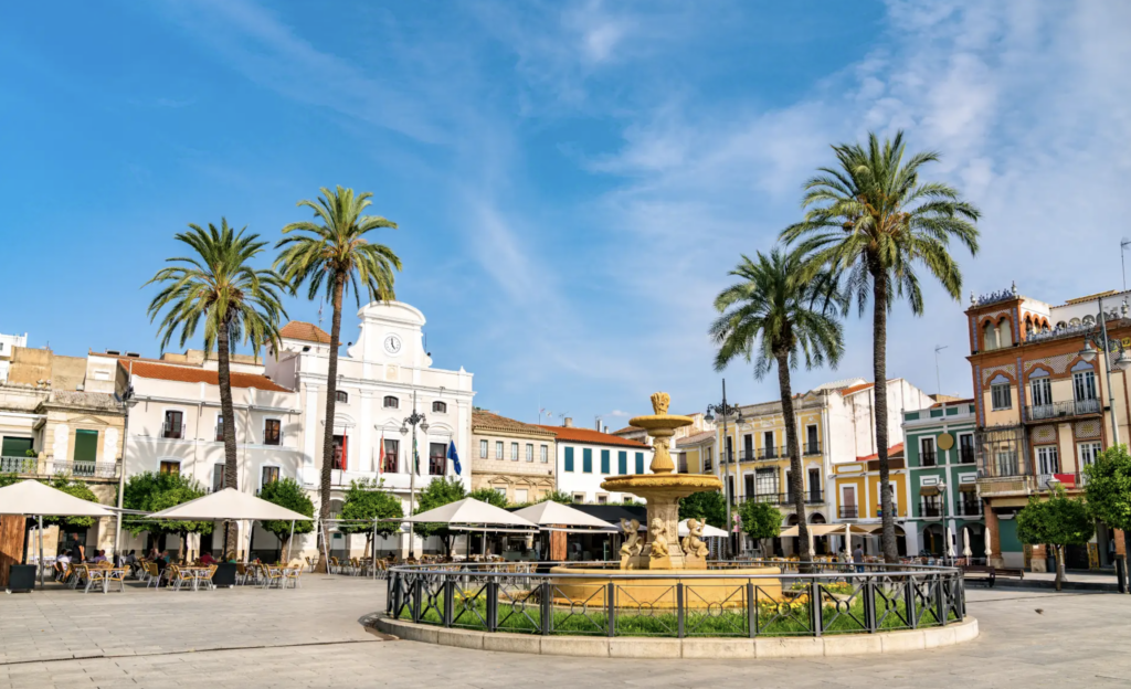 Mérida: 2,000 Years of Architecture in a 20-Minute Walking Tour