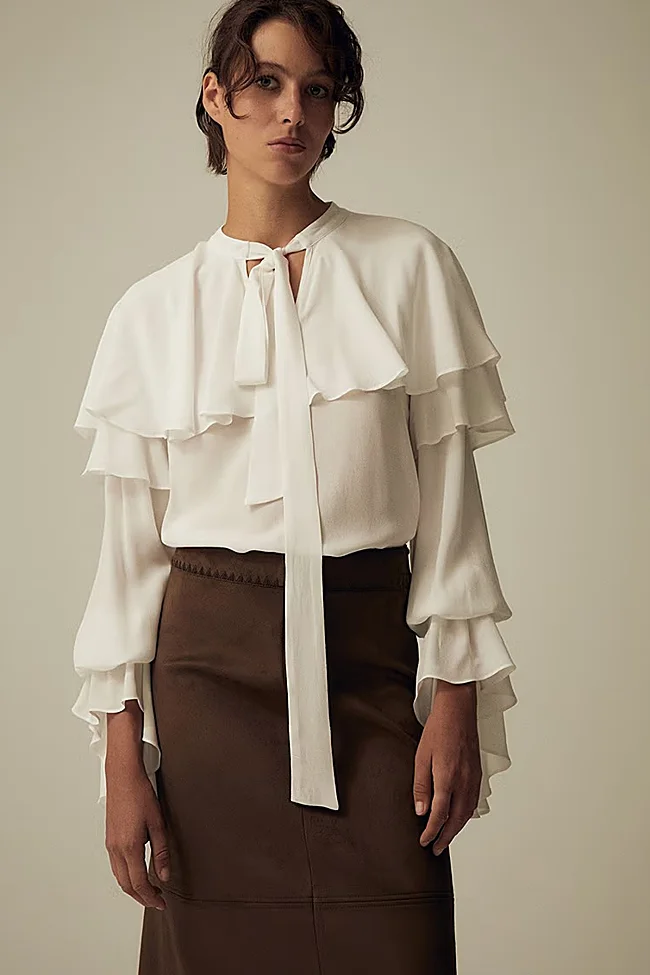 Camisa blanca de Sfera (39,95 euros)